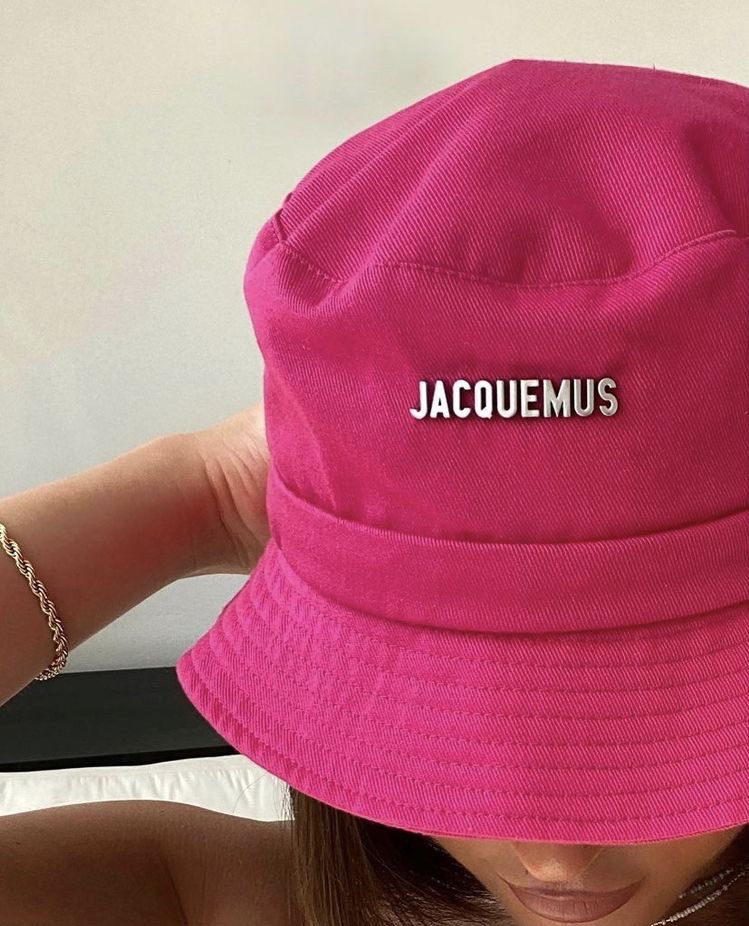 Jacquemus pink bucket hat