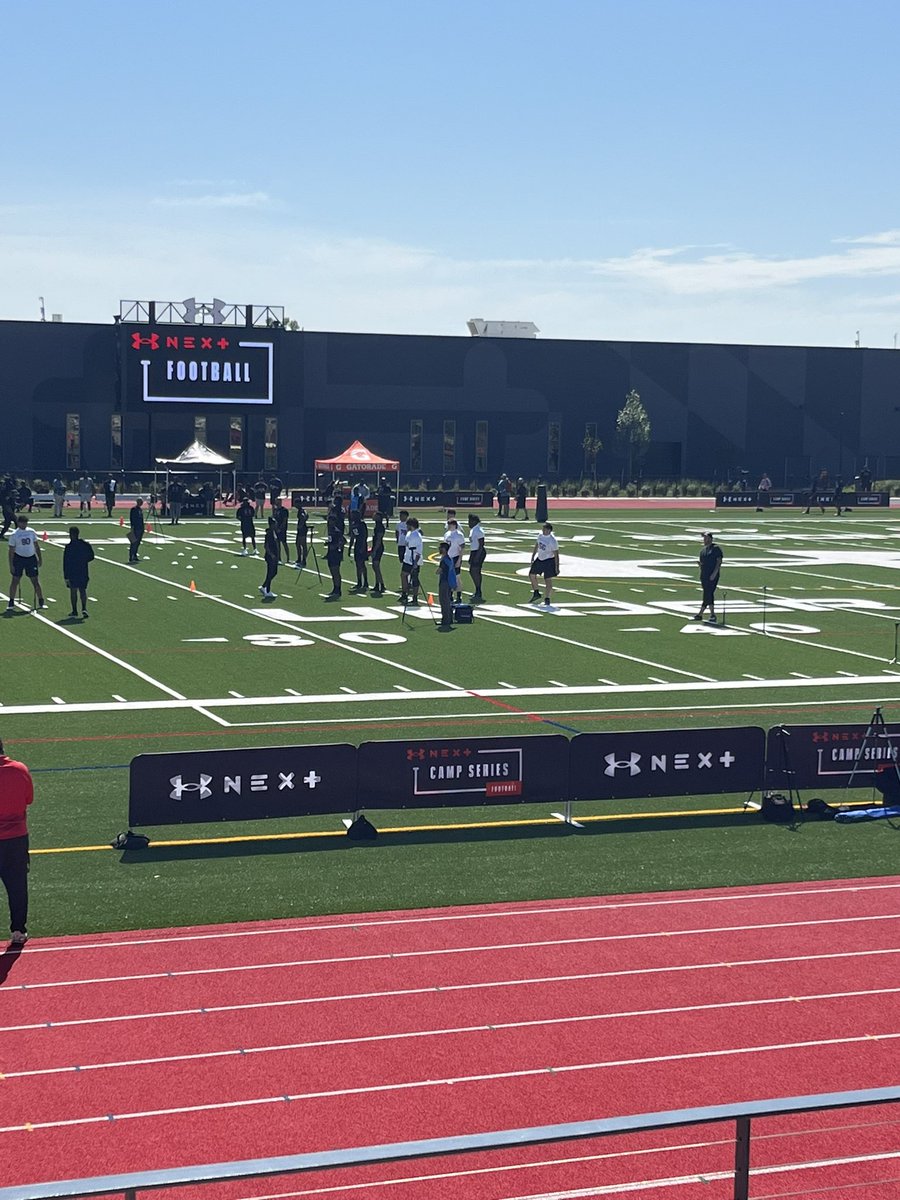 BradyMcIntyre70's tweet photo. I had a great time at @UANextFootball today up in Baltimore! @TheUCReport @aleceberle54 https://t.co/6AMMM1F6Kx