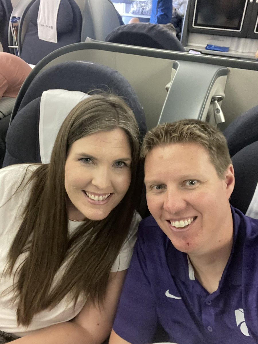 Vanessa Manbeck tweet media