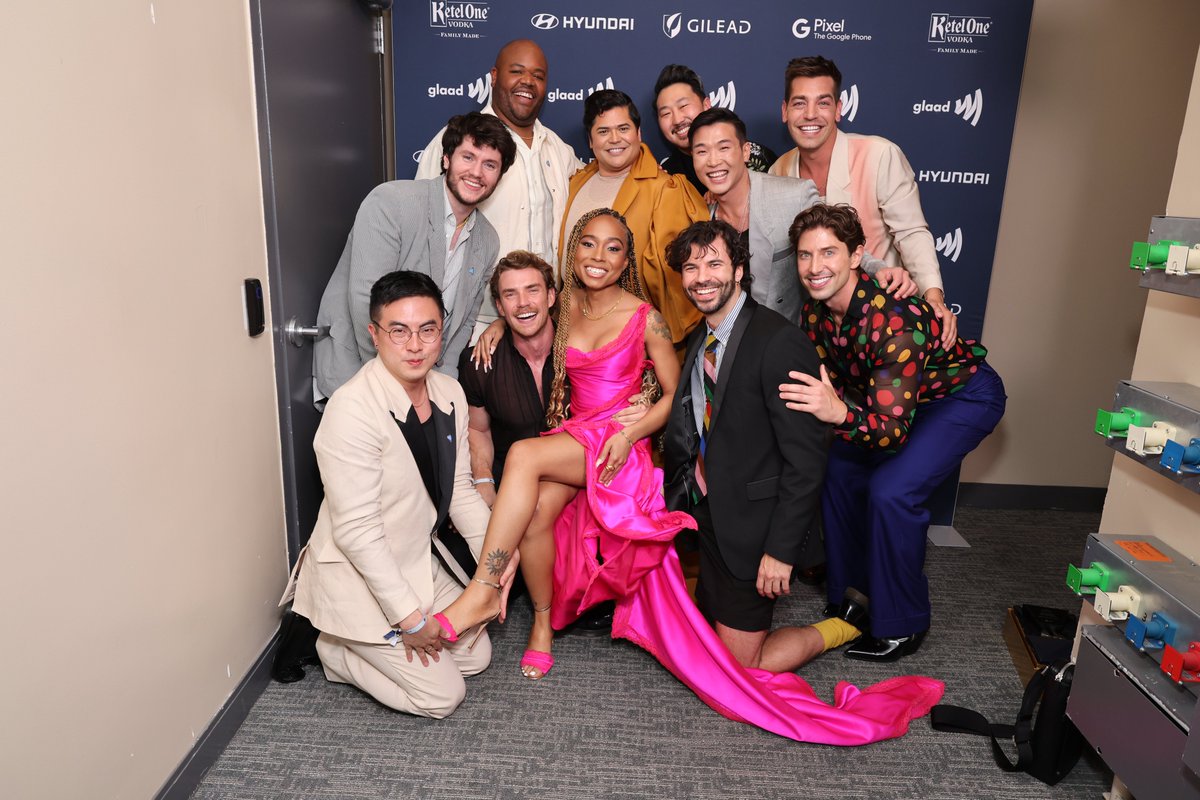 FIRE ISLAND meets ANYTHING'S POSSIBLE backstage at the #GLAADawards 🥹