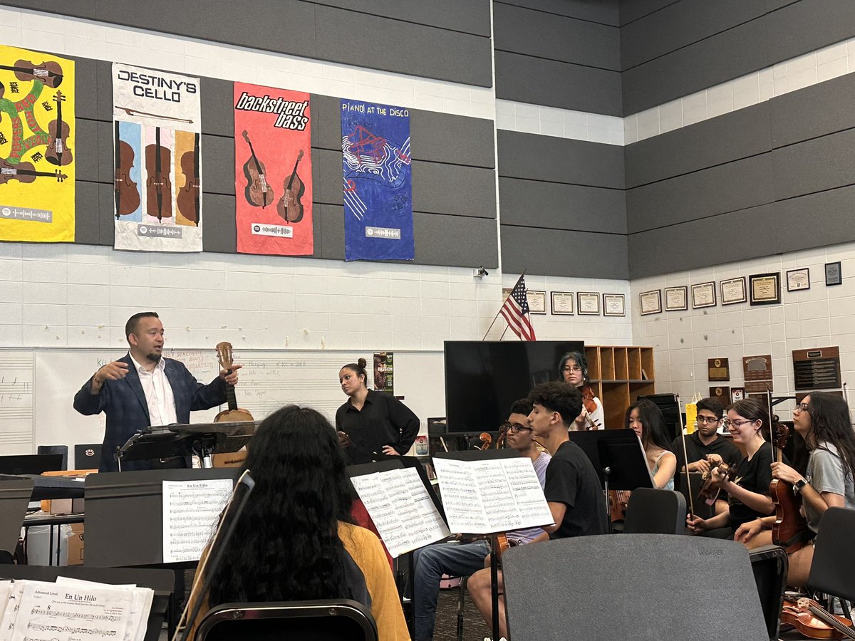 Fox Music tweet media