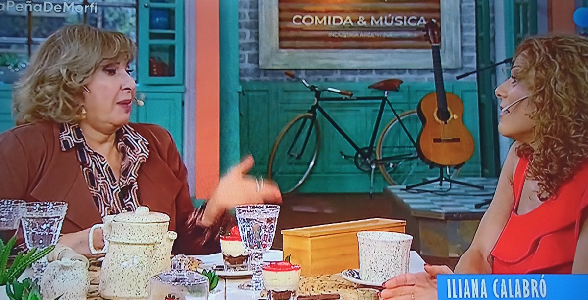 loanarudelli's tweet photo. Hermoso mediodía viéndote y acompañándote 👑 @ilianacalabro1 Un placer es verte y escucharte hablar de tu vida junto a la genia de georgi 💗... Siempre con vos TE QUIERO ILI ⭐!!! #LaPenaDeMorfi https://t.co/K2MQtuPqJG