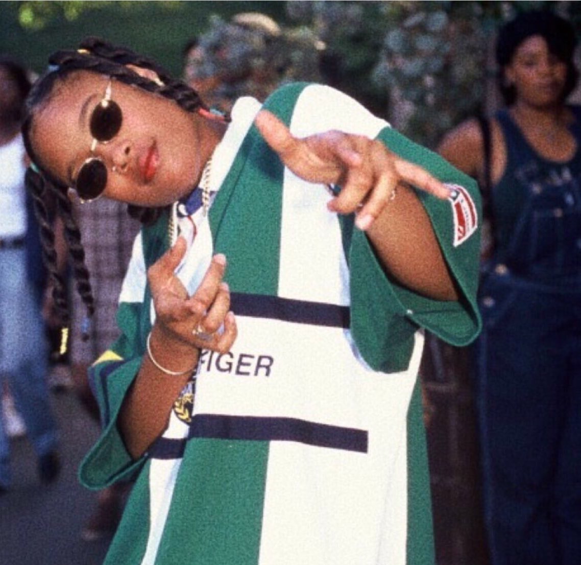 KMAEZM's tweet photo. And remember…if someone wanted to, they would. Stay pretty sis https://t.co/7s8ylJPjMB