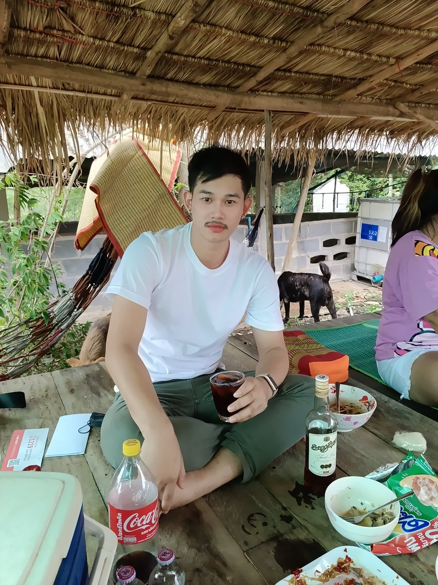 Wat24486737's tweet photo. ถ้าเทอมักคนขี้เหล้า
นาทีต้อง���ปนเราแร้วป่ะ

#โสดครับ😎🤍 https://t.co/z2FiuTBYRV