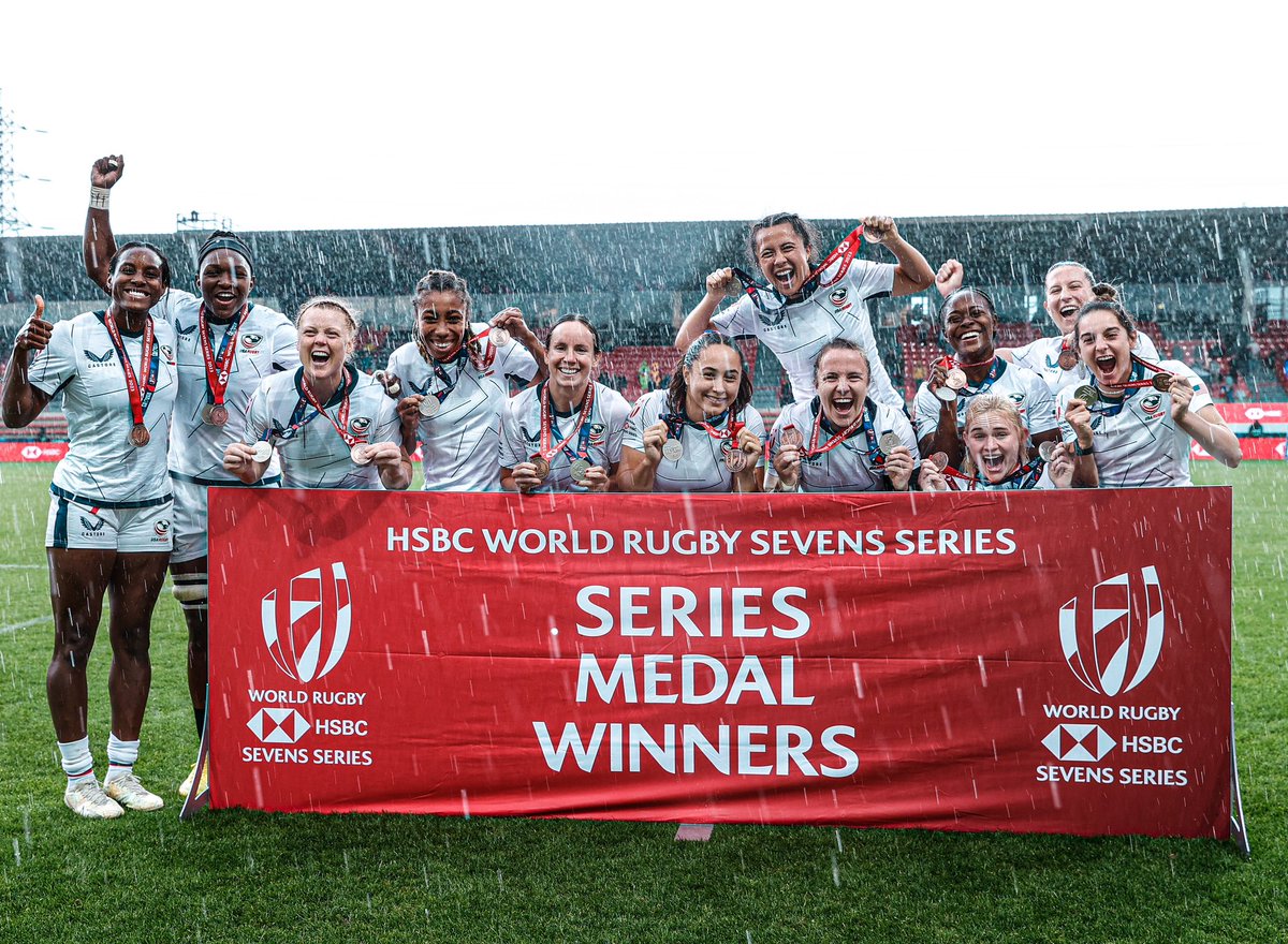 Silver at #France7s ⏩️ #HSBC7s series bronze medalists 

A season of hard work culminates in this moment 👏