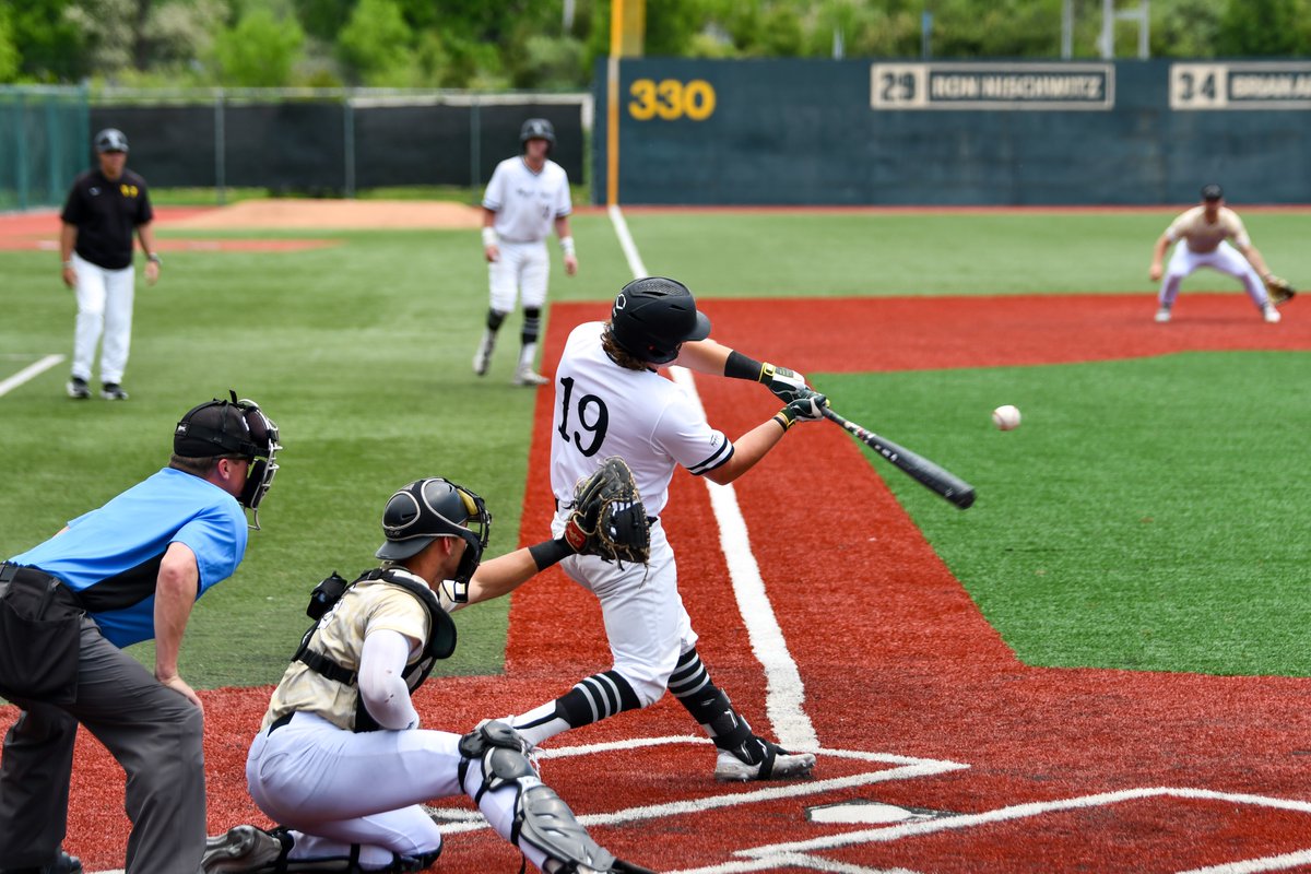 WSURaidergang's tweet image. Built our LEAD to 4⃣-0⃣ with two runs in the bottom of the fourth. 

@_ACB3_ » Sac fly RBI
@Jay_Luikart » RBI single

#Raidergang | #BuildtheMonster