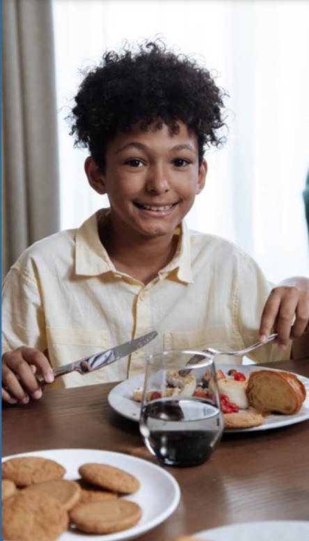 Care system kids are 4x more likely to face mental health issues. Faith-sensitive support for vulnerable Muslim children is vital, along with multi-agency cooperation. Discover our work: 💚 rb.gy/0gcq4
 #FCF23 #MyFamilyGroup #FosteringCommunities