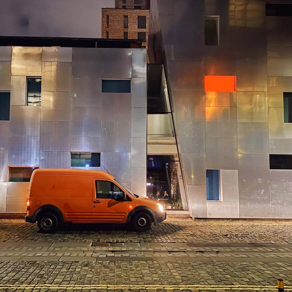 After spending a lovely afternoon drawing and napping in the back of the van I thought I’d share the last photo I have of him before he failed his MOT test for the final time. Outside the wonderful mental health and arts charity @thehorsfall_42ndstreet.
… instagr.am/p/CsO4q0OIMjJ/