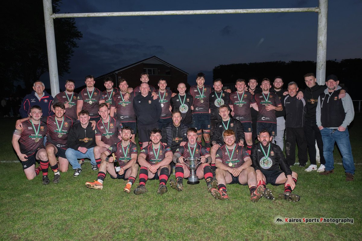 BreamRFC's tweet photo. Not a bad way to end the season for the lads 🔥

Papa Johns Cup and Forest of Dean Combination Junior Cup Winners 🏆🏆

The boys can now enjoy a well earned rest until Thursday …… Benidorm 🏖️

#WEAREBREAM
🔴⚫️🔴⚫️🔴⚫️ https://t.co/aNxMZER7WO