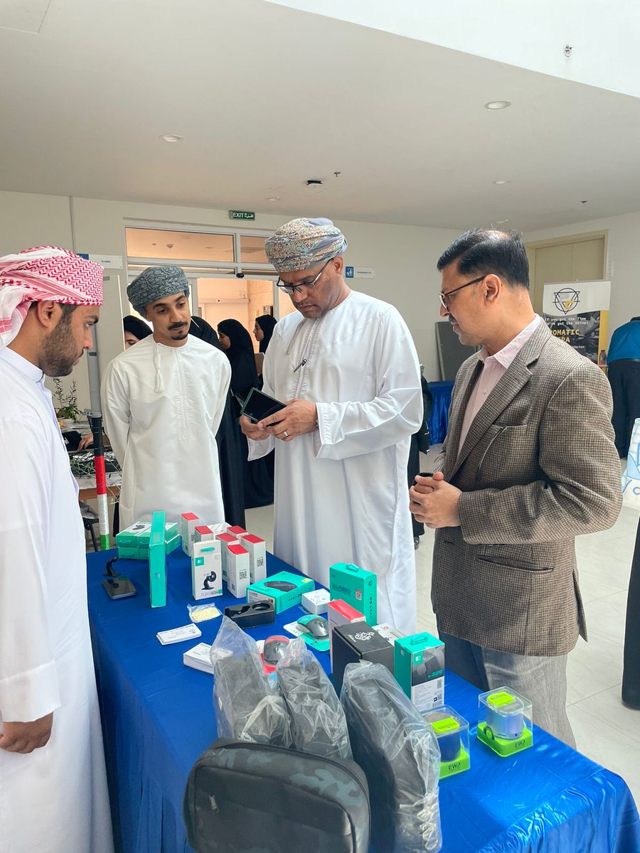 Bulushi11's tweet photo. CoE-NU Entrepreneurs' Fair 2023. We are committed to creating a new generation of Omani entrepreneurs. @NU_oman @nu_ceoman @nu_qomra @NU_DRBIMANI @NU_bassma1 @NU_COPSC @nusac_om @ibrahimissa222 https://t.co/KXWKTURdZT