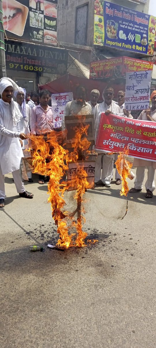 #Bahadurgarh 
<a href="/geeta_phogat/">geeta phogat</a> <a href="/SakshiMalik/">Sakshee Malikkh</a> <a href="/PTI_News/">Press Trust of India</a> <a href="/ANI/">ANI</a> <a href="/PARVEENAHL6750/">PARVEEN AHLAWAT</a> <a href="/BoxerPreeti/">Preeti dahiya</a> <a href="/thejantarmantar/">THE JANTAR MANTAR</a>