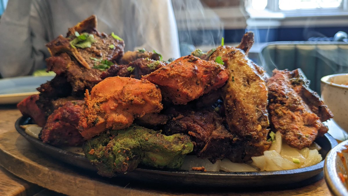 <a href="/TapAndTandoor/">Tap & Tandoor</a> Sunday road trip. Great food and a few beers. Another fine tip from <a href="/MeatOneVegBlog/">MeatandOneVegBlog</a> and I'm not driving 😊