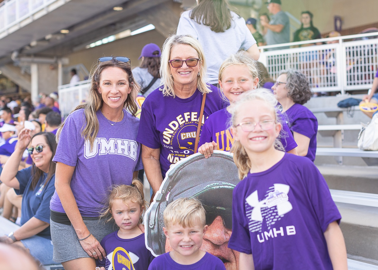 Mary HardinBaylor (UMHB) / Twitter