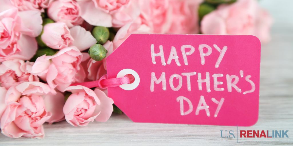 USRenaLink's tweet photo. Happy Mother's Day from our team!
@nephwhisperer @LouiseNBLU @Nephrojobs 
#nephcareers #nephrology https://t.co/Efkx8mROIZ