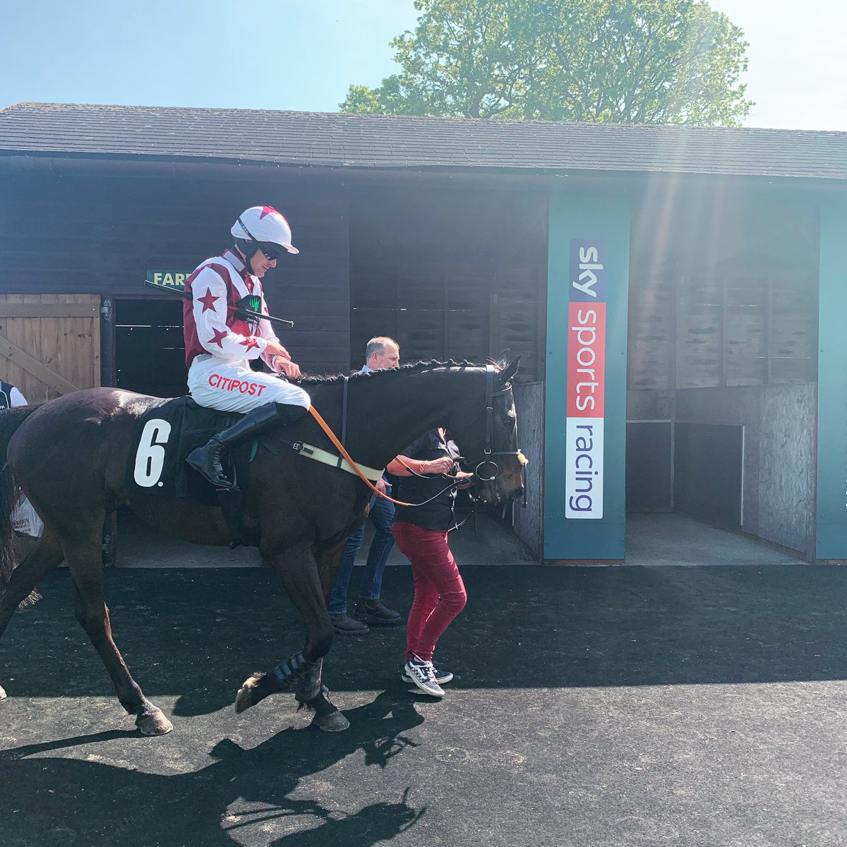 There was nothing bad to SMALL BAD BOB’s victory in the Olivia Mellett Belated 21st Birthday Handicap Steeple Chase! 

Amazing work from Jokey <a href="/NickScholfield1/">Nick Scholfield</a> and trainer <a href="/PH_horseracing/">Paul Henderson</a> on behalf of John H Finch &amp; Rockbourne Partnership.