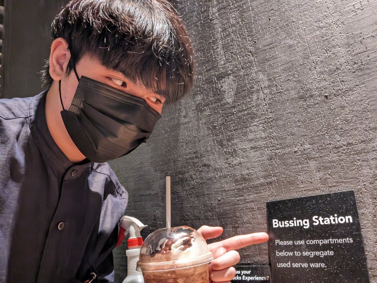 SeidoRain's tweet photo. Bussin Frapps at Starbsss Sheeesh https://t.co/z8jBWxYevr
