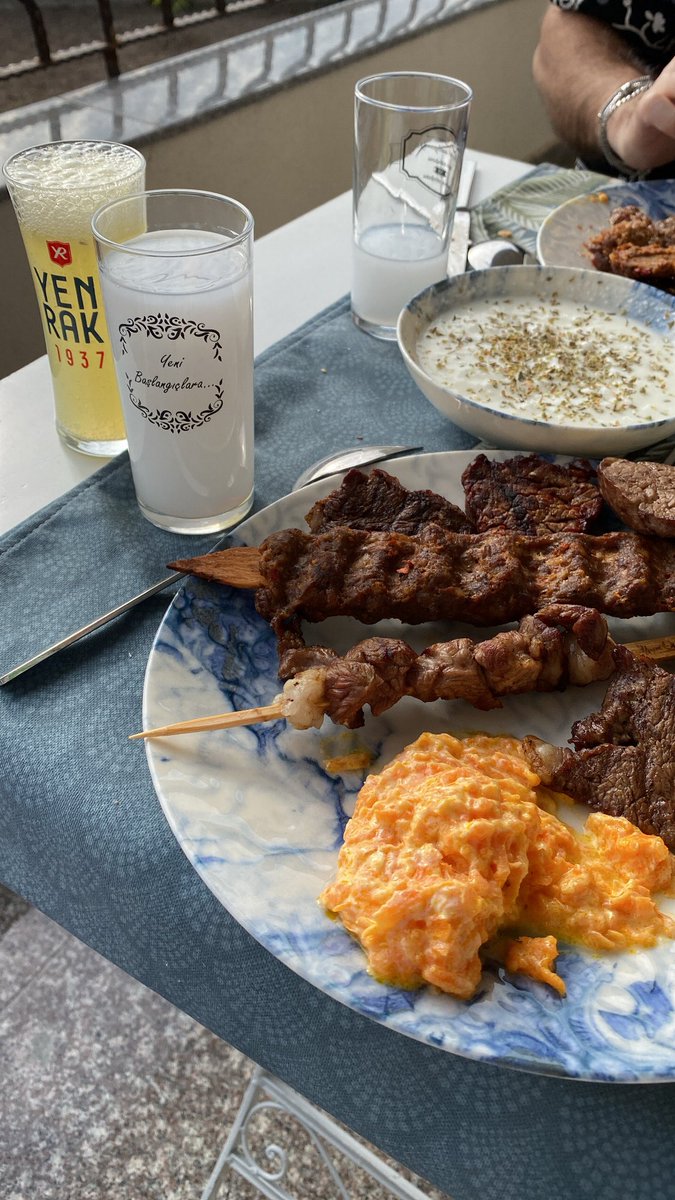Yeni başlangıçlara 🥂
