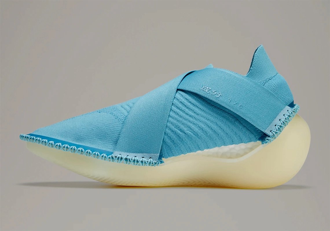 SolelyRich's tweet photo. adidas Y-3 ITOGO (アディダス Y-3 イトゴ)
‘Blue’

Yohji Yamamoto and adidas collab on the Y-3 ITOGO "Blue".  

Available here: https://t.co/wegkDVmVsF

#adidas #Y3 #YohjiYamamoto #3StripeLife #3Stripe #ITOGO #PRIMEKNIT #Blue #Japanese #Japan #Fashion #Designer #JPN #SolelyRich https://t.co/G9fMHMv4FG