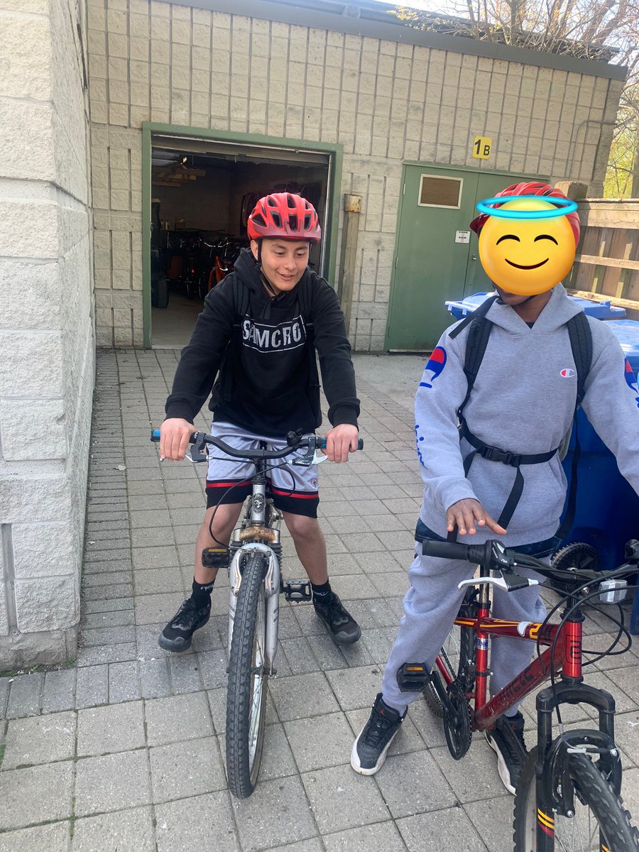 On our last morning at the Island school one group went biking.   It was a beautiful day for a bike ride around the island
