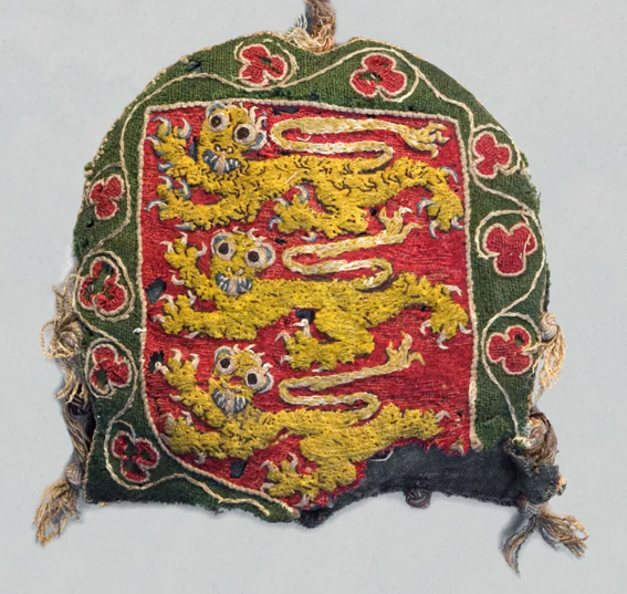 JustHistoryPost's tweet image. An embroidered seal bag made c1280 to hold the Great Seal of King Edward I of England. Made from wool with a linen lining, it is the only known surviving example of wool inlaid work from #medieval England. It protected the seal of a grant to @wabbey
©️Dean &amp;amp;Chapter of Westminster