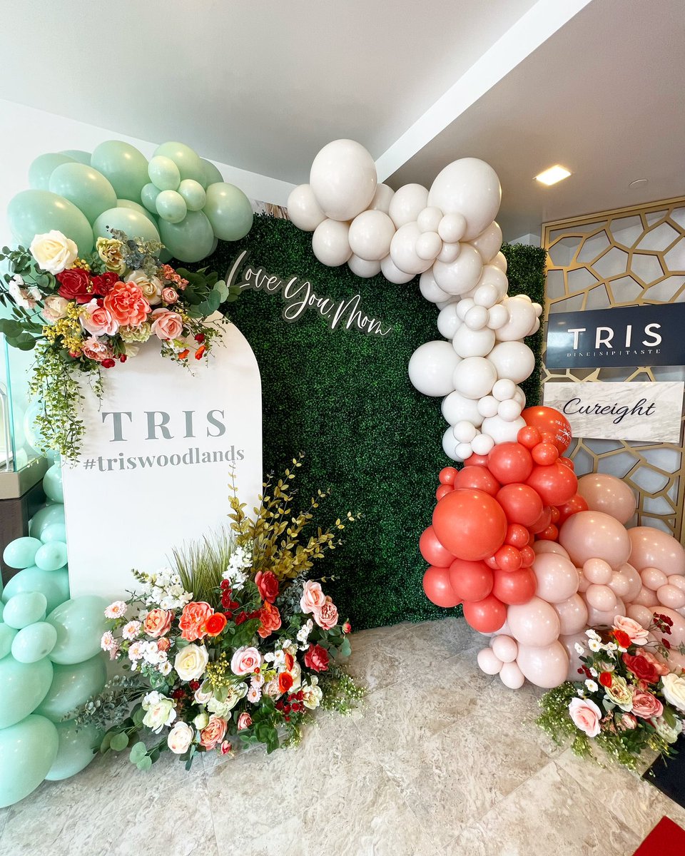 Happy Mother’s Day from all of us at TRIS! We’re so excited to celebrate with you and your families today over brunch and dinner 💕 Be sure to snap a photo and tag us on your way in!