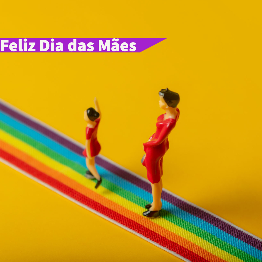Hoje queremos enviar uma mensagem de amor e empatia para todas as mães LGBTQIA+ e para aqueles que têm o coração aberto para amar e acolher seus filhos. Que vocês sejam cercados de amor e aceitação, e que possam continuar a lutar por uma sociedade mais inclusiva e amorosa.
