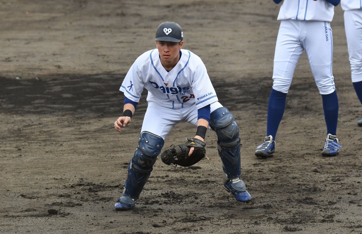 bluamabase's tweet photo. 戸高誠也　大阪ガス
勝負強い打撃が魅力の捕手は、九州国際大付では３年春に九州大会V。東北福祉大では４年春に４番捕手を務め、３本塁打を放つなどしてベストナインを獲得。大阪ガスではルーキーながら、JABA京都大会では４試合でスタメンマスクを被り準Vに貢献した。#本日の選手紹介 https://t.co/95LBTMgP10