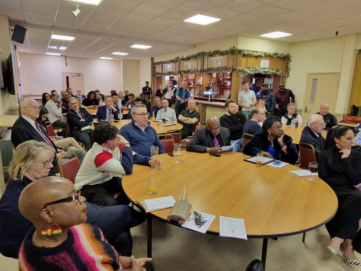 Uxbridge Referee tweet media