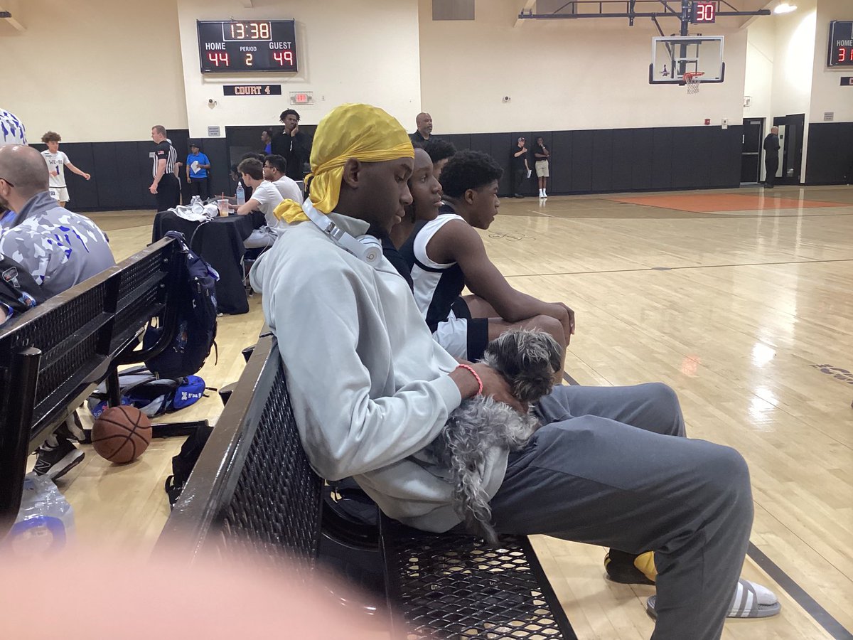 WE not me our motto! Evidenced by perhaps the top long term prospect in the Class of ‘25 Oswin Erhunmwunse 6-10 on bench watching his younger brothers in Class of ‘26&amp;’27 get W 62-38 over Training to Go (NJ) in QF of Hoop Group NE Jamfest