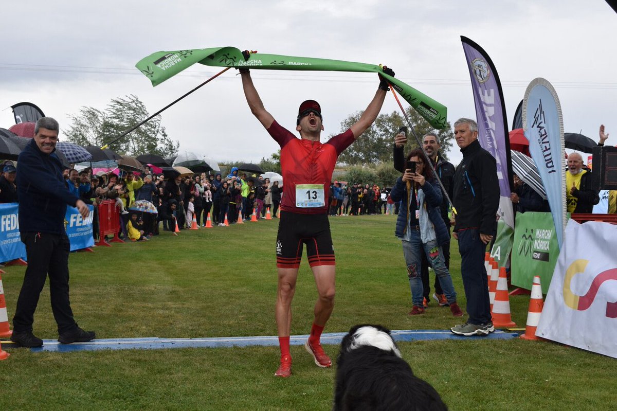 NoticiasNavarra's tweet photo. 📸 FOTOS | El navarro Pedro Romero, ganador en Azagra del Campeonato de España de Marcha Nórdica y de la prueba de la Copa de España
https://t.co/OYpPexdmp1 https://t.co/bFvCHIBNHs