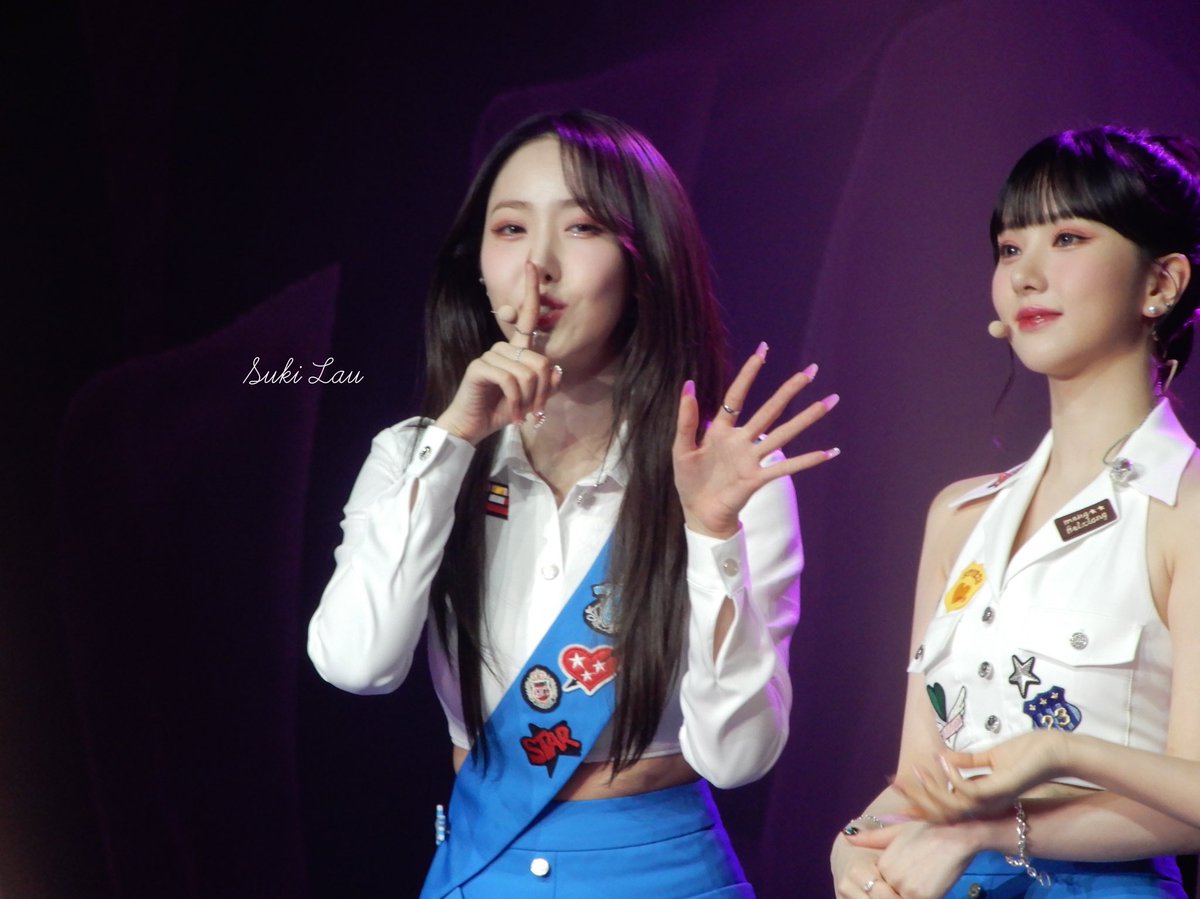 yabukirari's tweet photo. -
20230415
The 1st VIVID DAYZ in Macao💗
#여자친구 #신비 #GFRIEND #GFRIENDHK #SINB #SINBHK #GFRIENDSINB #黃恩妃 #信飛 #황은비 #HWANGEUNBI #VIVIZ #비비지 #VIVIZHK #EUNHA #UMJI https://t.co/9z8dOrZsfj