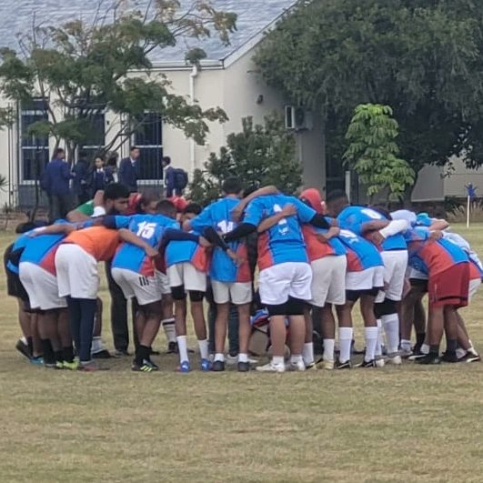 No matter the weather...our mothers will always be there for us. THANK YOU #happymothersday #rugbymom
#VukaRugby