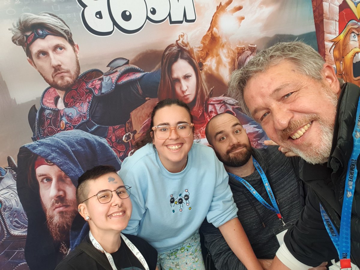 camille_ducret's tweet photo. Au @TGSevenements on peut trouver un @KrugerDavid4 très athlétique sur le stand de @Olydri_Noob https://t.co/XZ9SFBWUtj