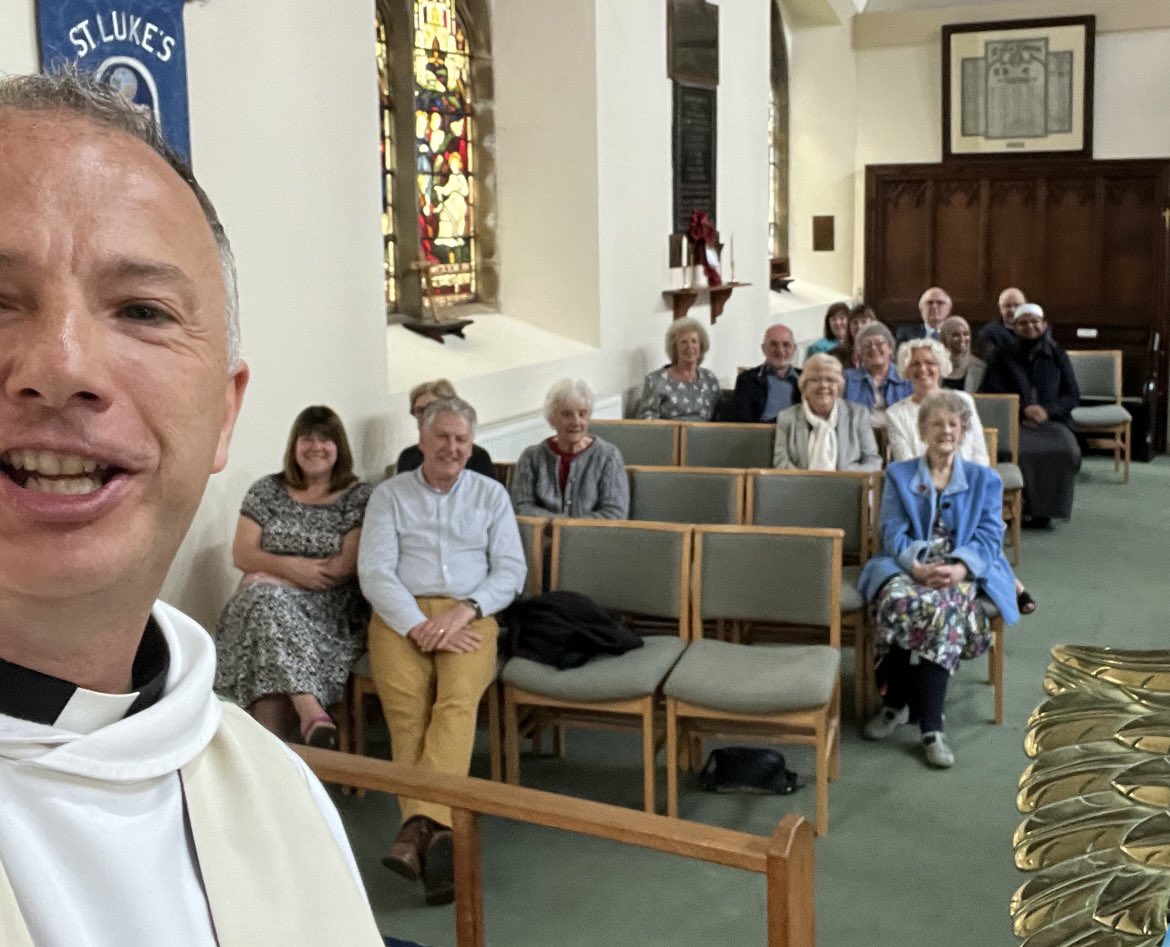 That’s a wrap #Batley! Lovely to see so many folk for my final service after 8 &amp; a half years. I’m so excited to be moving to churches in Rothwell, Lofthouse, Oulton &amp; Methley. A hugely emotional morning- so many special words, memories, conversations &amp; worship. together. 1/2