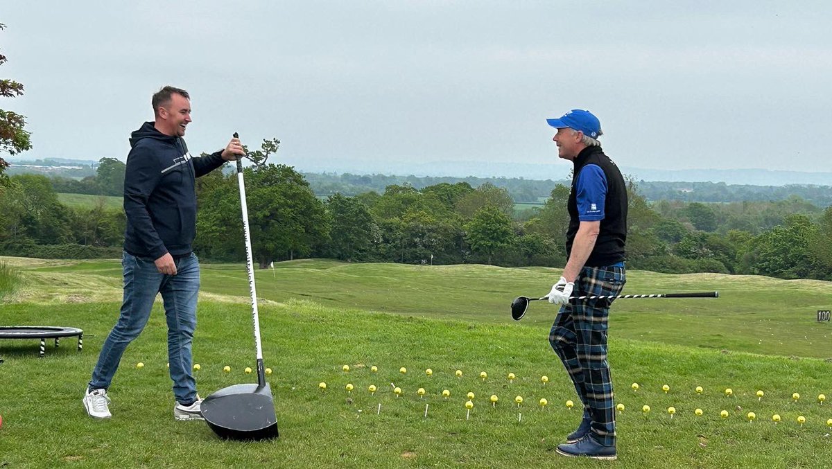 GolfTricks's tweet photo. We had a lot of fun yesterday evening @theoxfordshire show casing a few #golftricks @SrixonEurope @ClevelandGolfEu @Ducadelcosma_
#trickgolf #trickgolfshow #lotsoffun https://t.co/FVRbRDJg4V