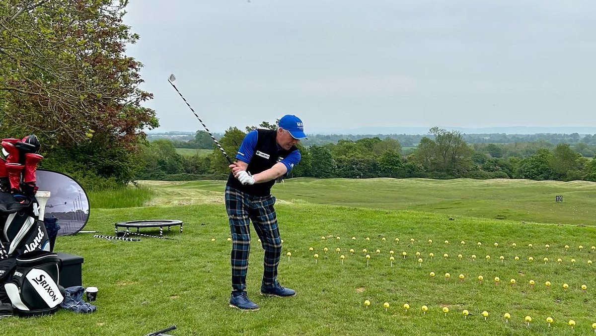 GolfTricks's tweet photo. We had a lot of fun yesterday evening @theoxfordshire show casing a few #golftricks @SrixonEurope @ClevelandGolfEu @Ducadelcosma_
#trickgolf #trickgolfshow #lotsoffun https://t.co/FVRbRDJg4V
