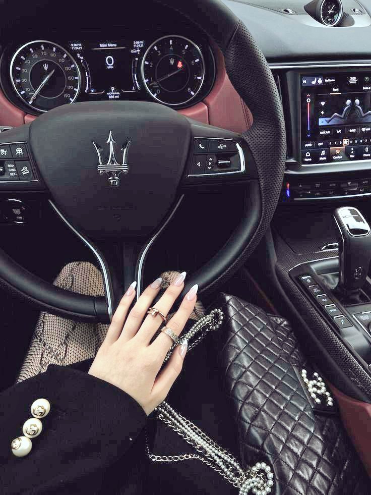 VendiCxtiva's tweet photo. "𝗟𝗮 𝗽𝗿𝗲𝗴𝘂𝗻𝘁𝗮 𝗻𝗼 𝗲𝘀 𝗾𝘂𝗶é𝗻 𝗺𝗲 𝘃𝗮 𝗮 𝗱𝗲𝗷𝗮𝗿; 𝗲𝘀 𝗾𝘂𝗶é𝗻 𝘃𝗮 𝗮 𝗱𝗲𝘁𝗲𝗻𝗲𝗿𝗺𝗲." https://t.co/CfEEfPxNQ8