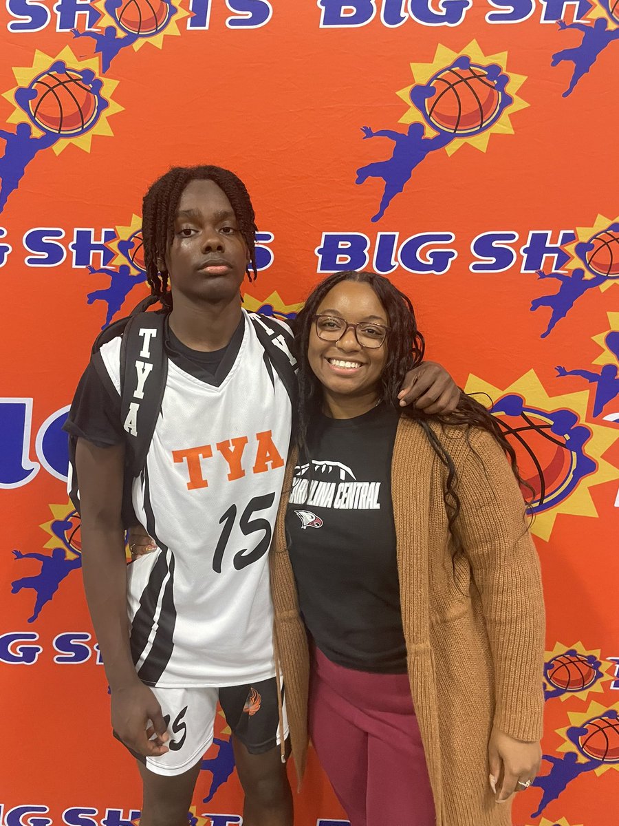 BIG SH🏀TS tweet media