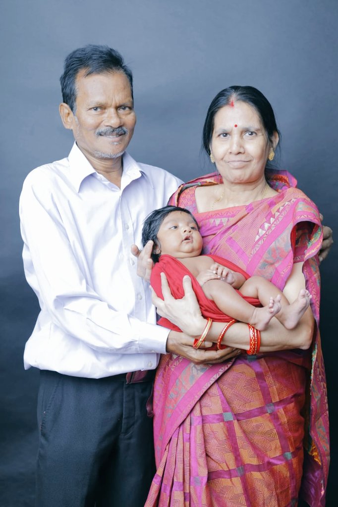 PriyadarsiniPT's tweet photo. Happy mother's day🎉  my supermom🥰❤️💕. Thanx a lot for ur countless love❤️ n selfless affection 😍💕💕...Thanx once again as u r giving me the care n support...many thanx as u have given me so many things in my life...U know i love u a lot🥰😍❤️... https://t.co/YPI3N32f38