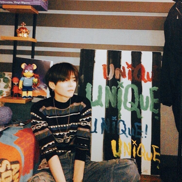 painteryoshi's tweet photo. ⚡️HAPPY BIRTHDAY TO OUR ONE AND ONLY YOSHI ⚡️

#GOATRapperYoshiDay 
#요시야_생일케이크_모구라맹 
#芳典はトゥメのmyBoo
@treasuremembers https://t.co/6B4GYrasTZ