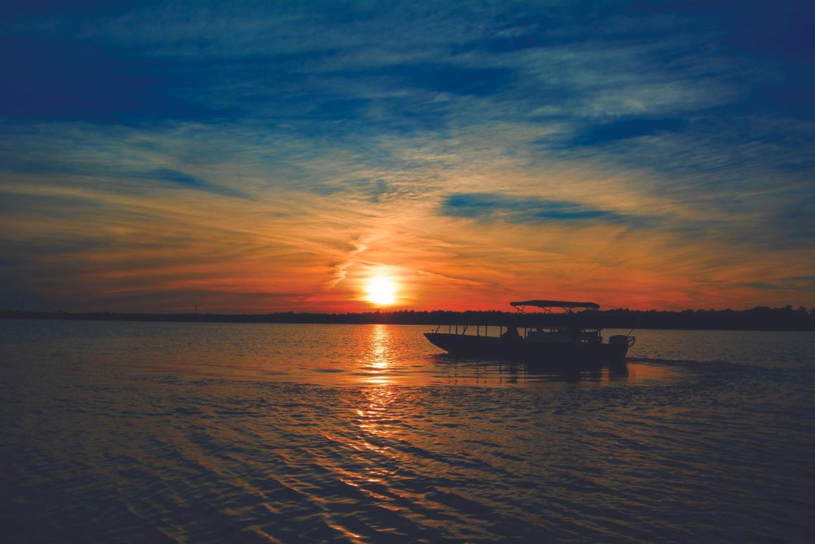 Nothing beats a sunset on the gulf coast.

#ScenicSunday #SecretCoast #CoastalMississippi