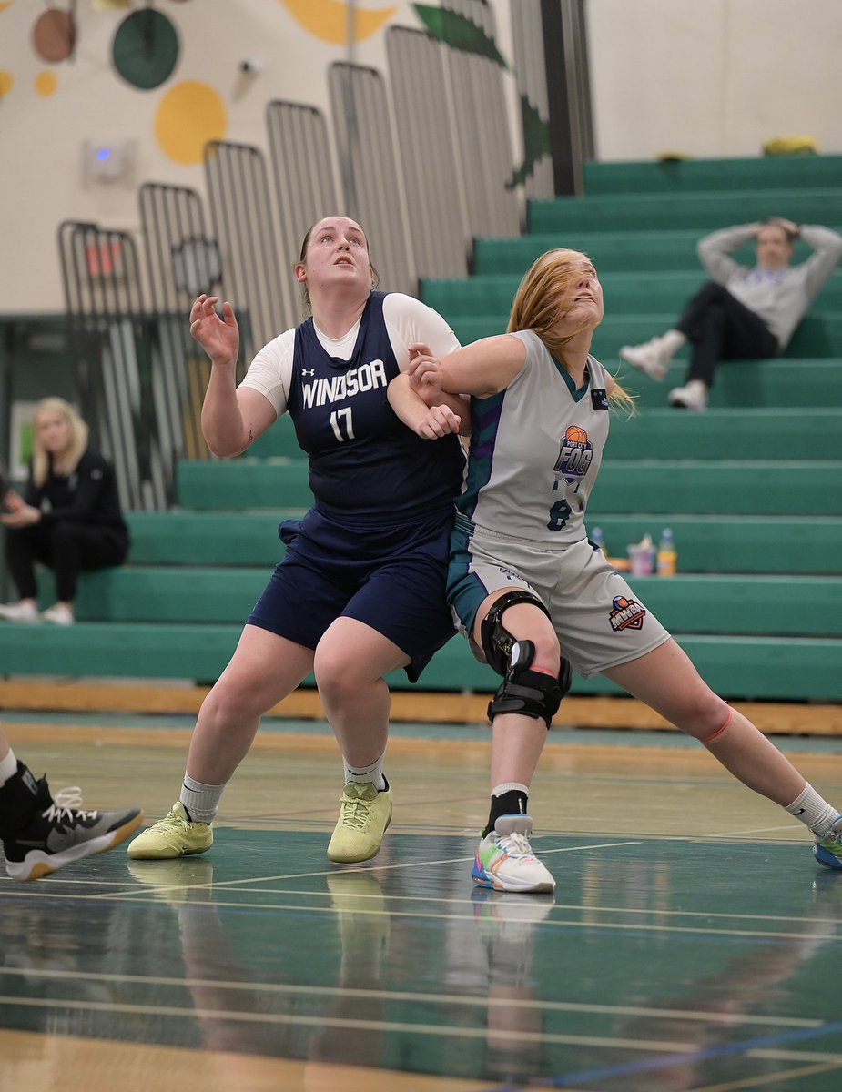 the_mwba's tweet photo. We have a tilt on our hands through 20 minutes with Port City Fog leading Windsor Edge, 39-36. (DWinstonPhotos) https://t.co/rtkfyhegpO