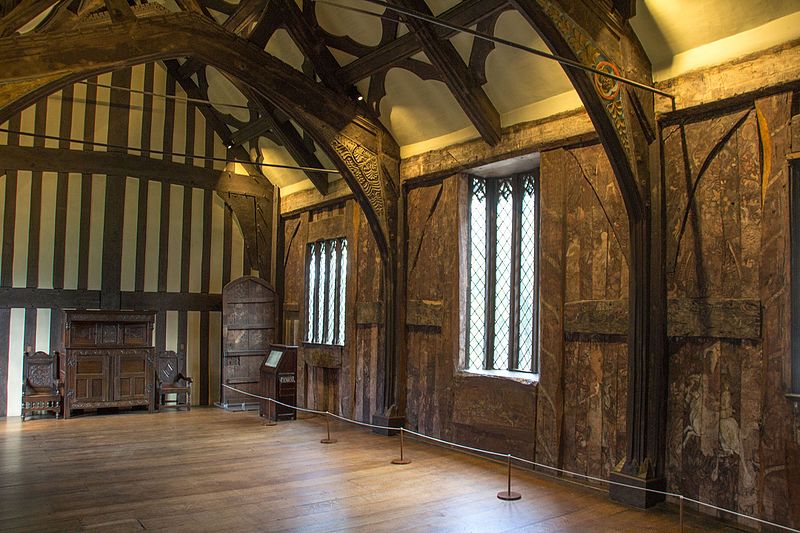 JustHistoryPost's tweet image. Bramall Hall, Greater Manchester, England, built in the 14th century. Many #Tudor additions were made to the house, including beautiful surviving painted walls and plastered ceilings. It has distinctive timbers filled with wattle, daub, lath and plaster #history #medieval