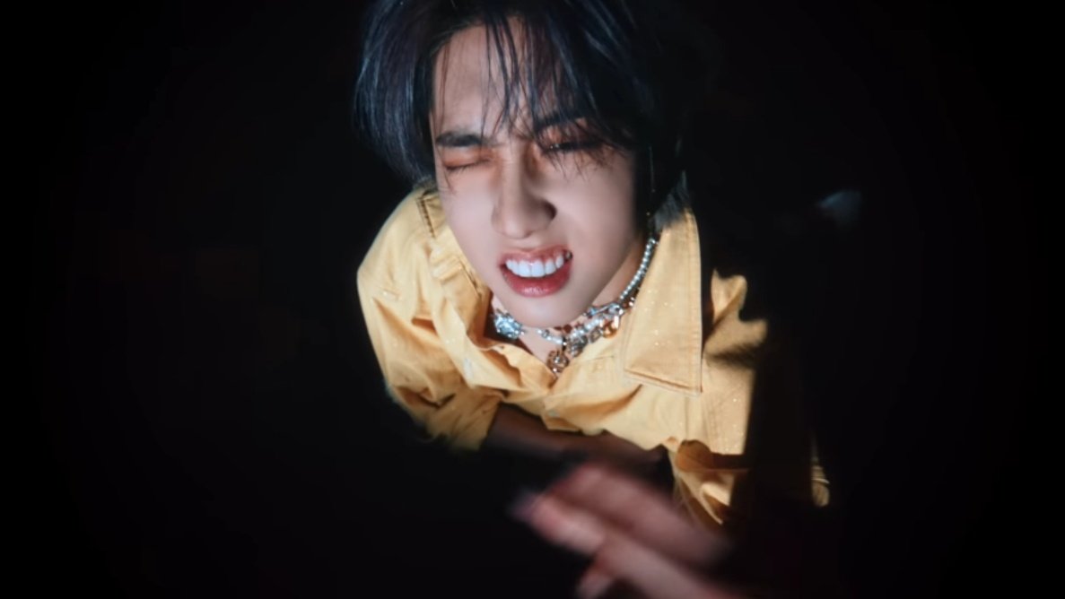 hanjiclips's tweet image. HAN JISUNG WHAT THE