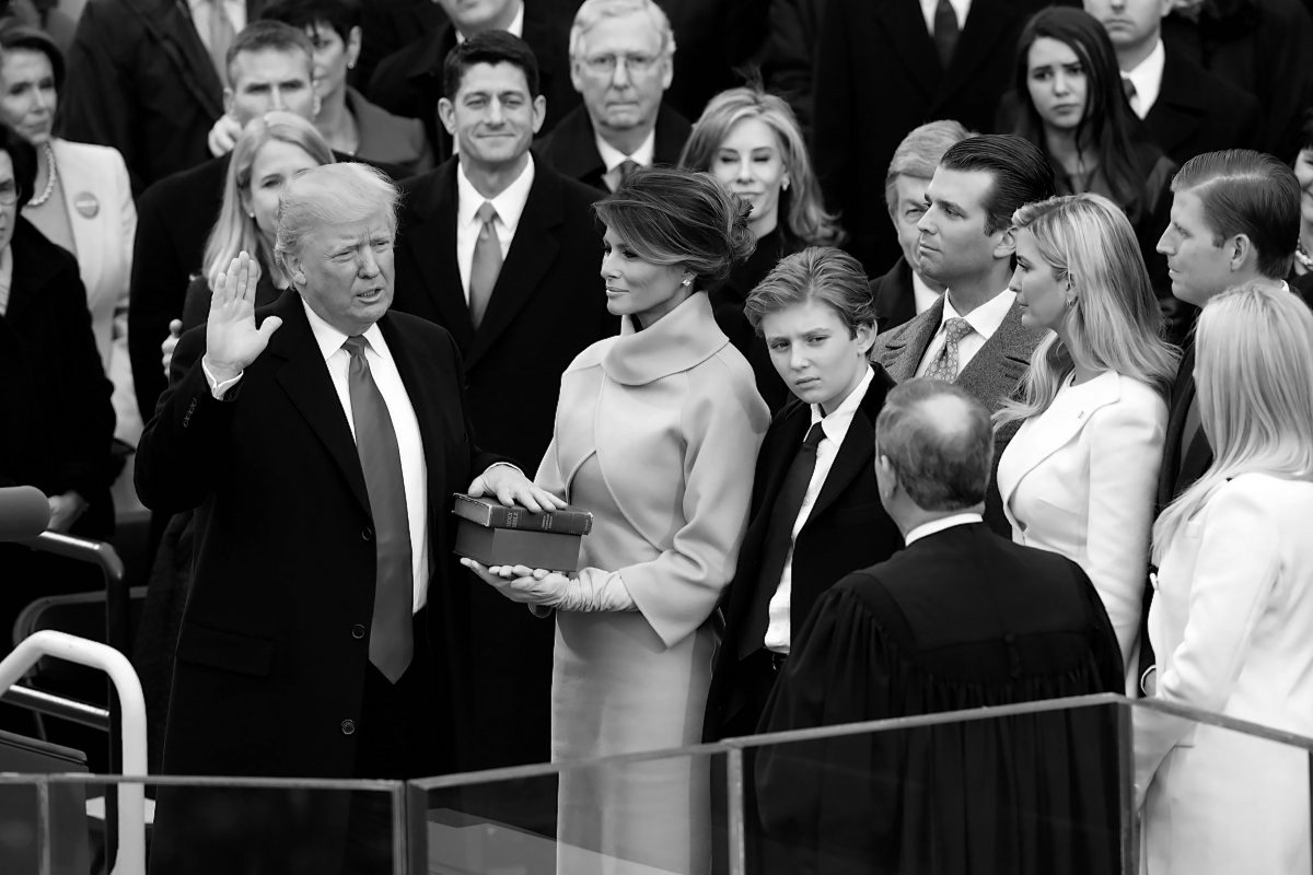 January 20, 2017, As President-Elect Trump Gently Rests His Hand On The Bible And Is Sworn In, The Outgoing President With The Assistance Of Two Former Presidents, CIA, FBI, DOJ, MSM, And The Five Eyes Intelligence Alliance, Conspire To Take Him Down. twitter.com/WarNuse/status…