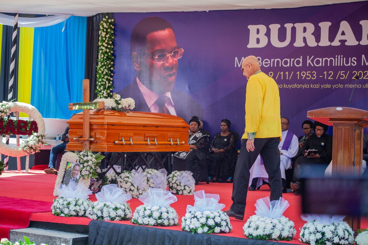 Zungumussa's tweet photo. R I P🕯️ https://t.co/NRmReJc1cR