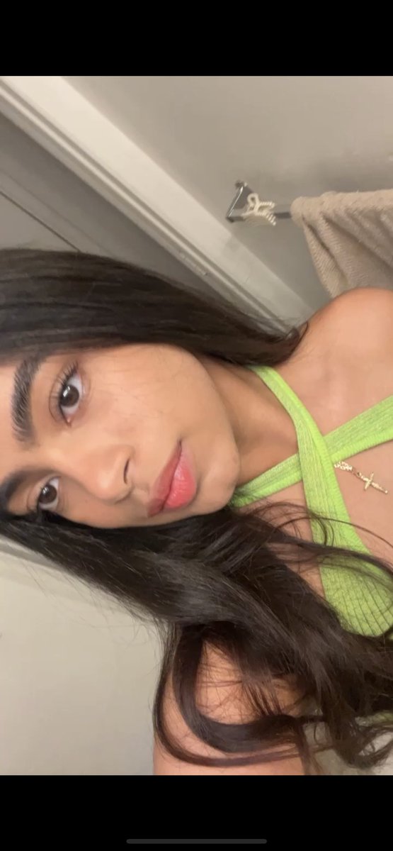 kiaraherrera__'s tweet photo. La foto antes de vivir una de las mejores noches de mi vida 🥹 https://t.co/HZxIXambya