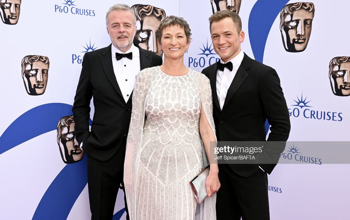 📸 Taron, his mother and stepdad attend the <a href="/BAFTA/">BAFTA</a> Television Awards at Royal Festival Hall in London (May 14th, 2023)