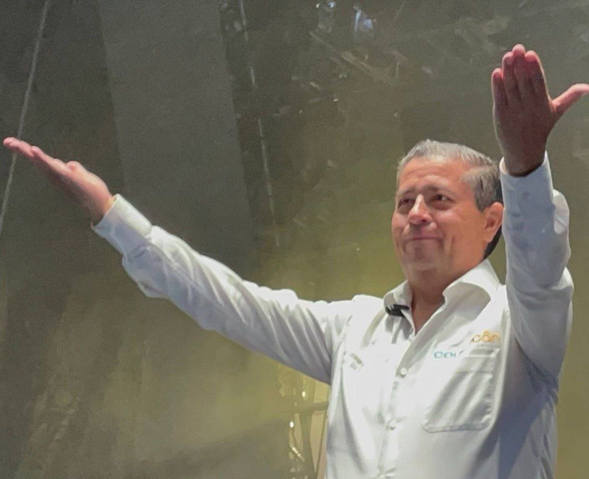 marioebm's tweet photo. Ayer ¡Yuri se presentó! en Coyoacán, nuestras vecinas disfrutaron de un increíble concierto, en el que celebramos a todas las mamás de Coyoacán para que sigan imparables. Fue un espectáculo que recordaremos por siempre en nuestra alcaldía.
#YoConGio
#ContigoSomosImparables https://t.co/N7zbY4kzkH