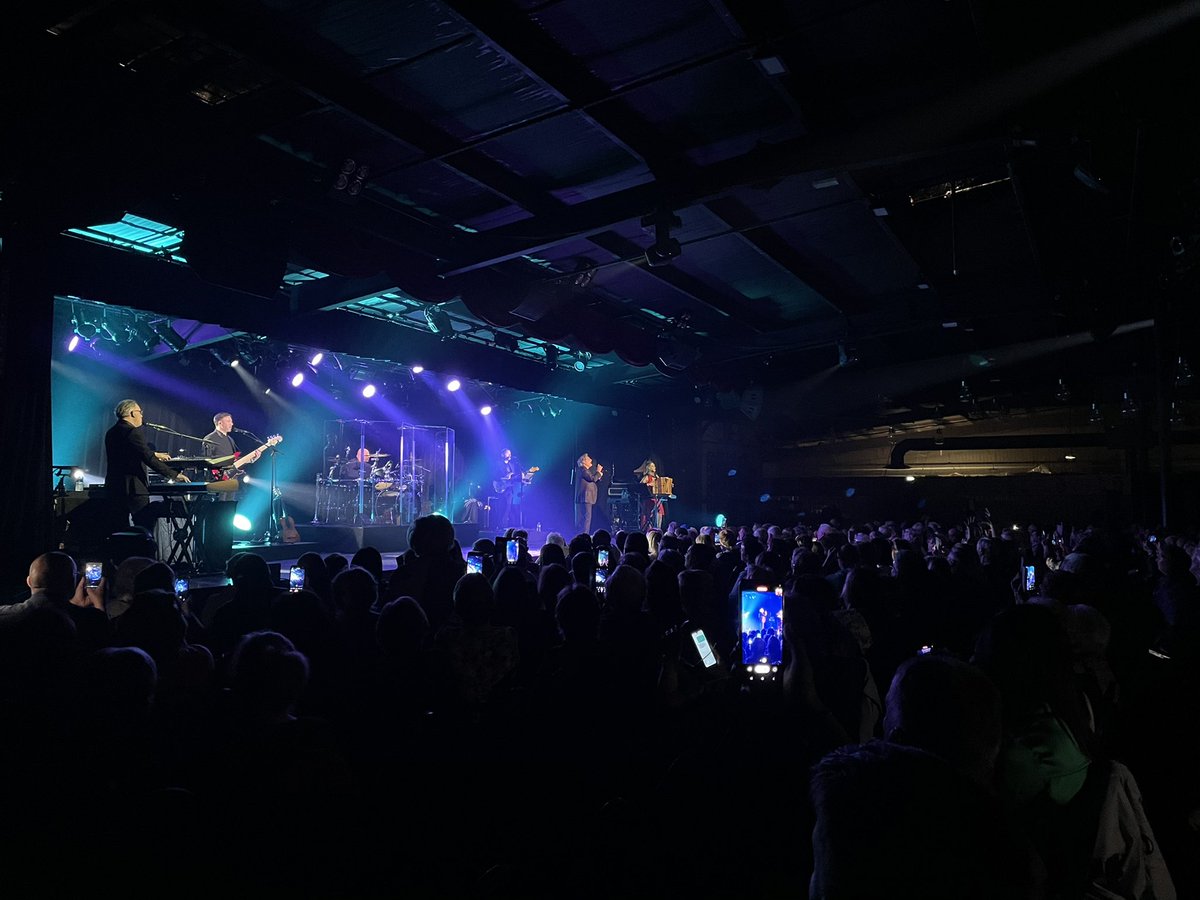 Début du spectacle de Frédéric François au K à Reims !